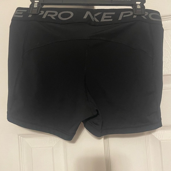 Nike Pro Shorts - Picture 2 of 2